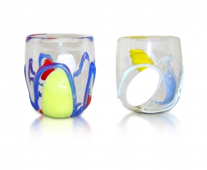 Crystal glasses with coloured edges